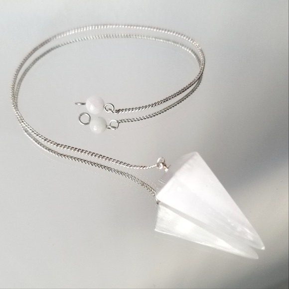 Selenite Crystal Pendulum - Picture 1 of 3